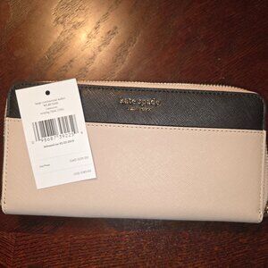 Kate Spade zipper wallet